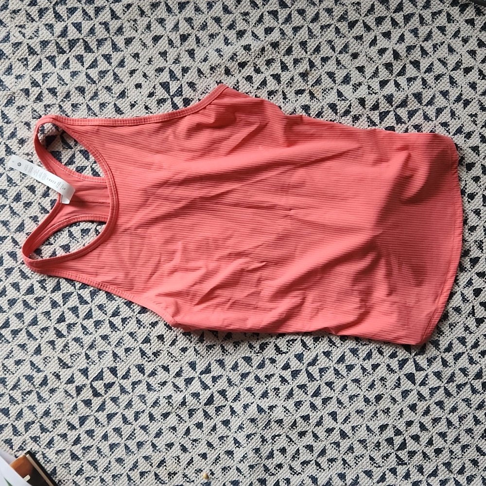 Lululemon base pace ribbed tank size 6